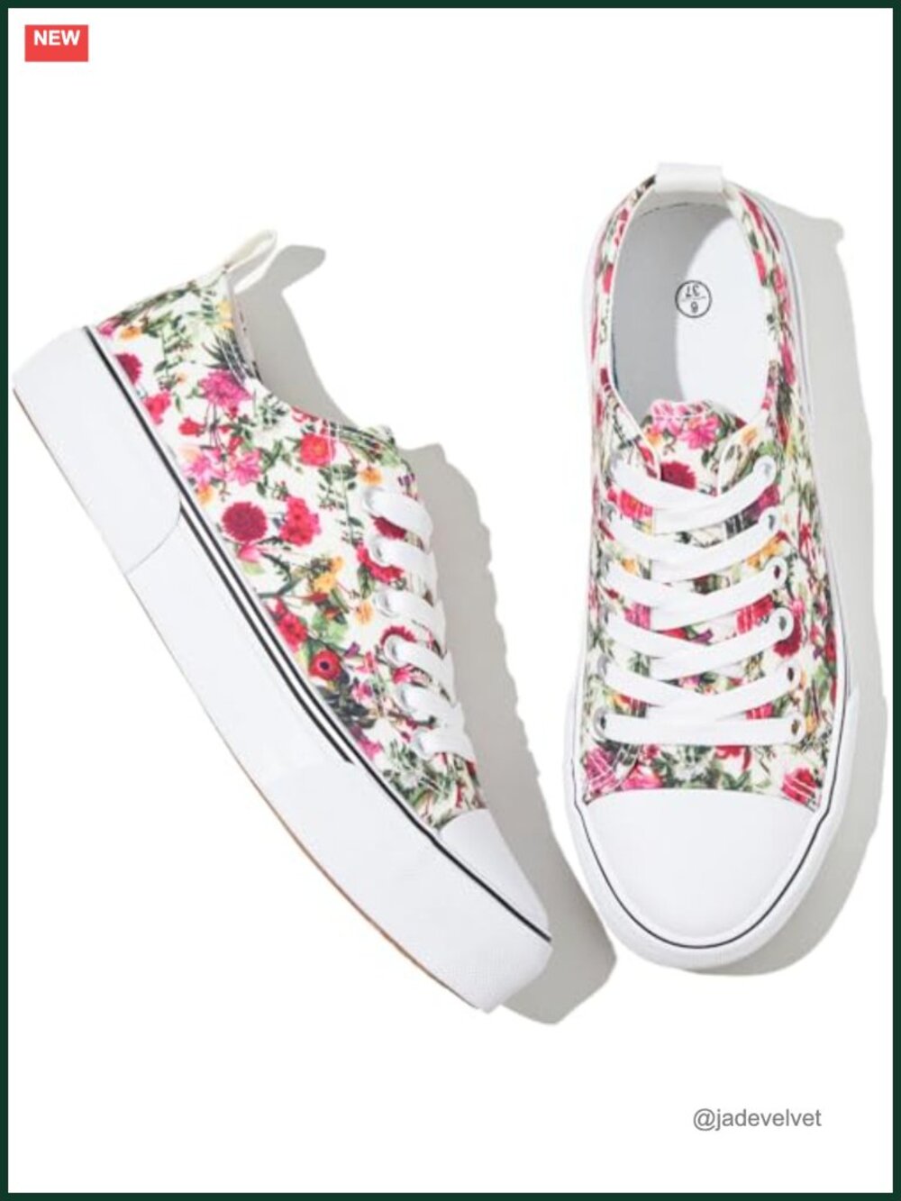 Low Top Canvas Sneakers for Women Lace Up Casual Comfortable Walking Shoes